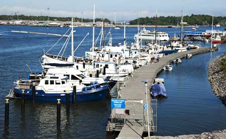 Vapaita venepaikkoja Helsingissä